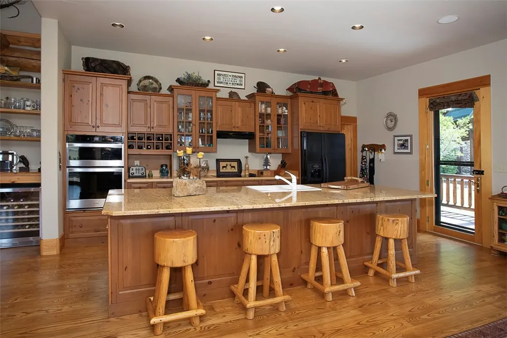 24 E Sheep Mountain Road Red Lodge MT 59068