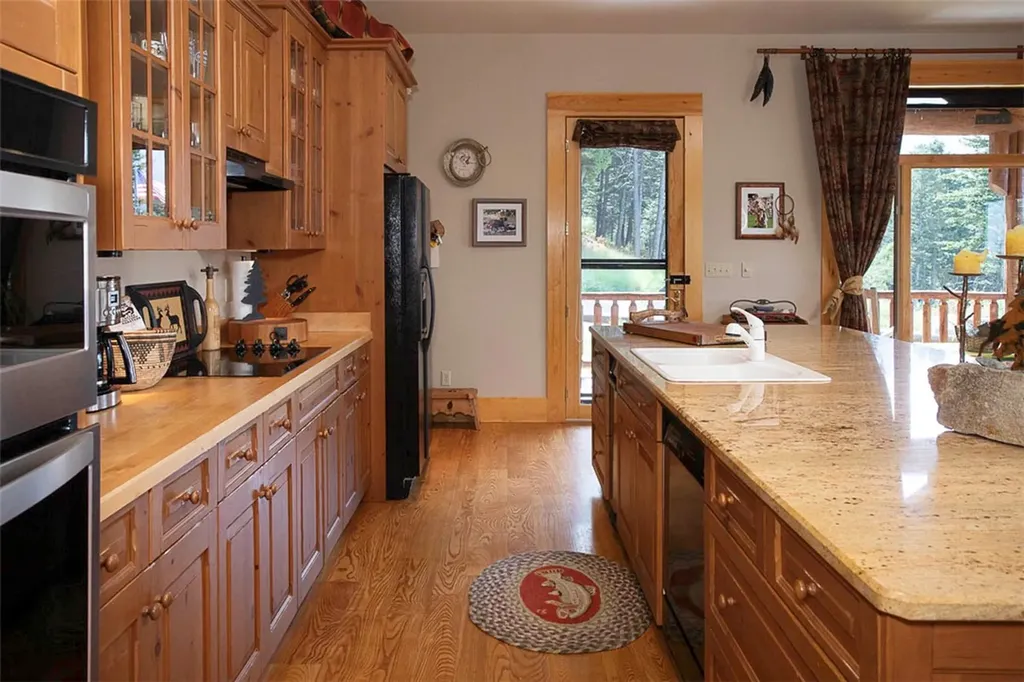 24 E Sheep Mountain Road Red Lodge MT 59068