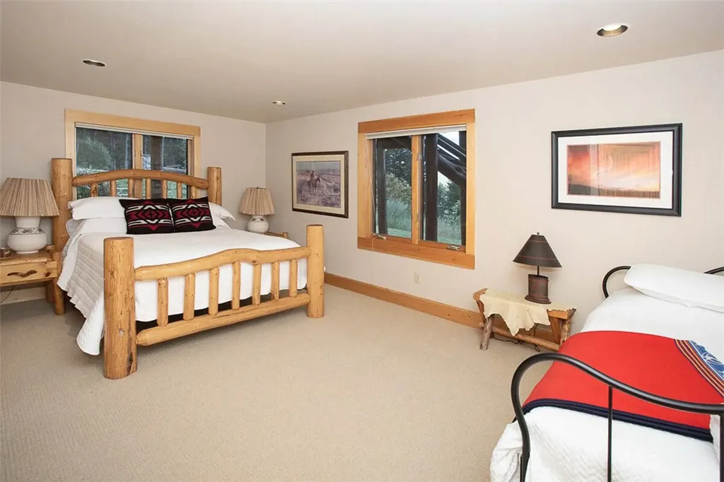 24 E Sheep Mountain Road Red Lodge MT 59068