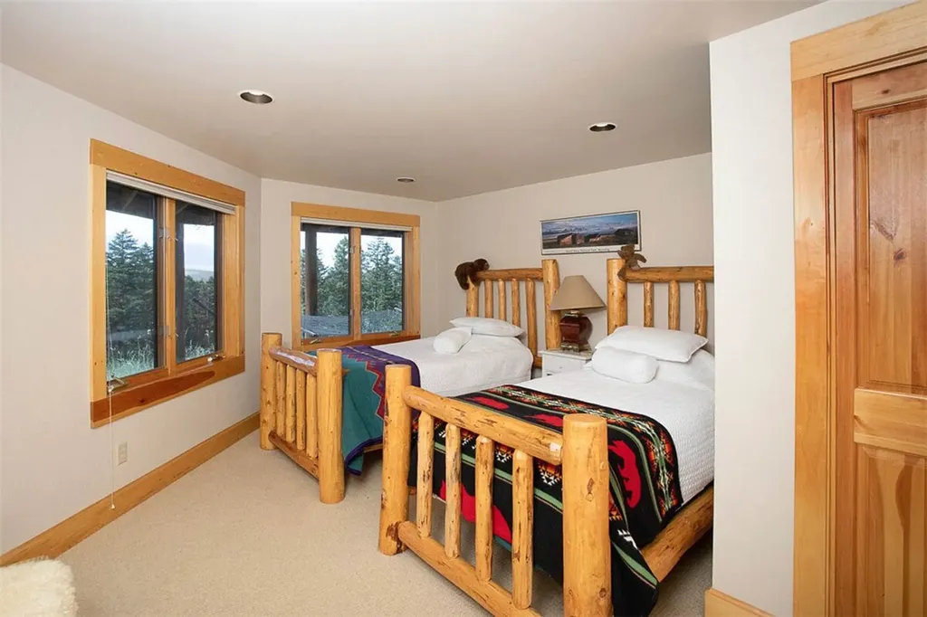 24 E Sheep Mountain Road Red Lodge MT 59068