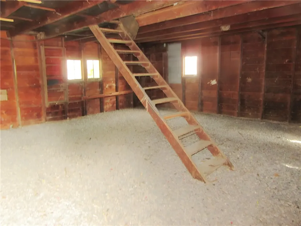 121 Peritse Avenue Huntley MT 59037