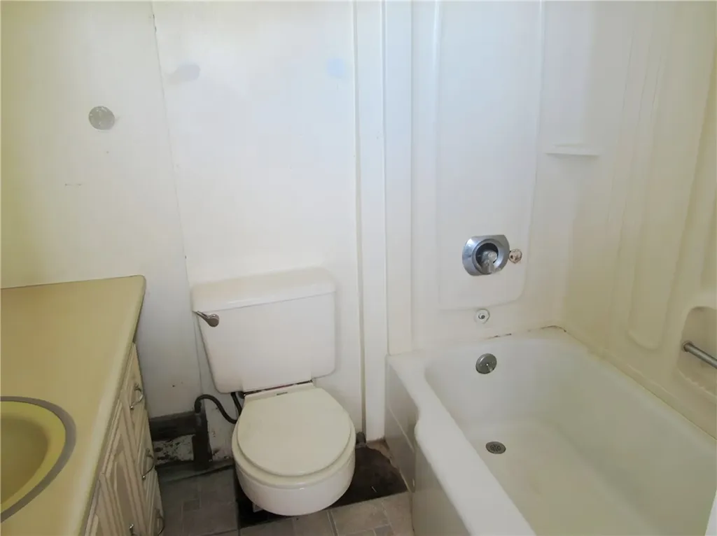 121 Peritse Avenue Huntley MT 59037