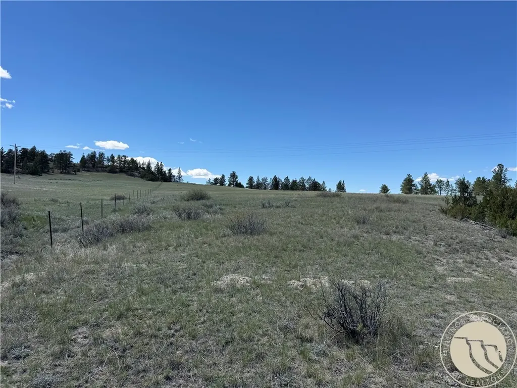 389 Number 4 Road Roundup MT 59072