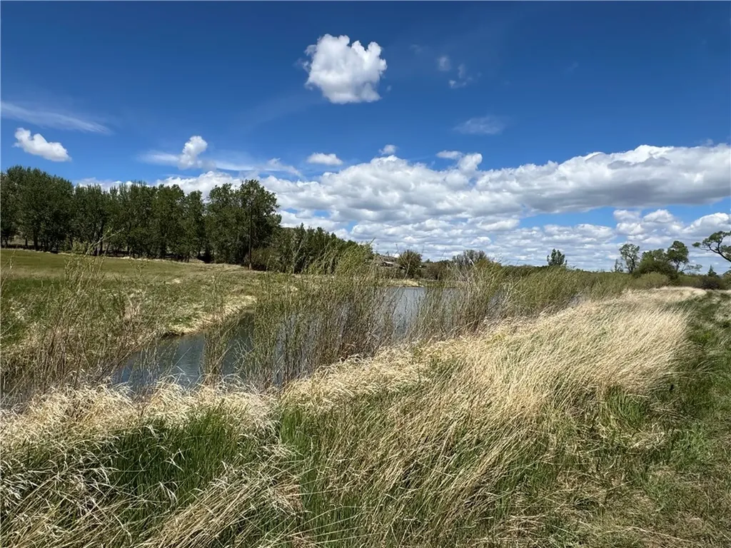 3 Fishing Hole Drive Big Timber MT 59011