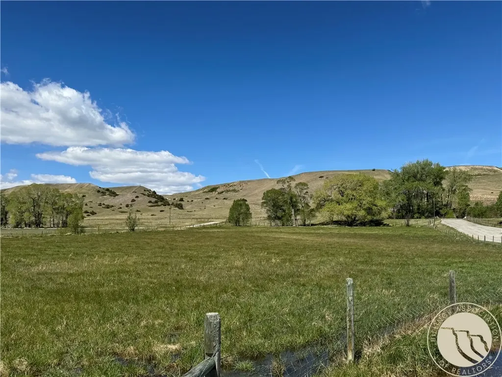 3 Fishing Hole Drive Big Timber MT 59011