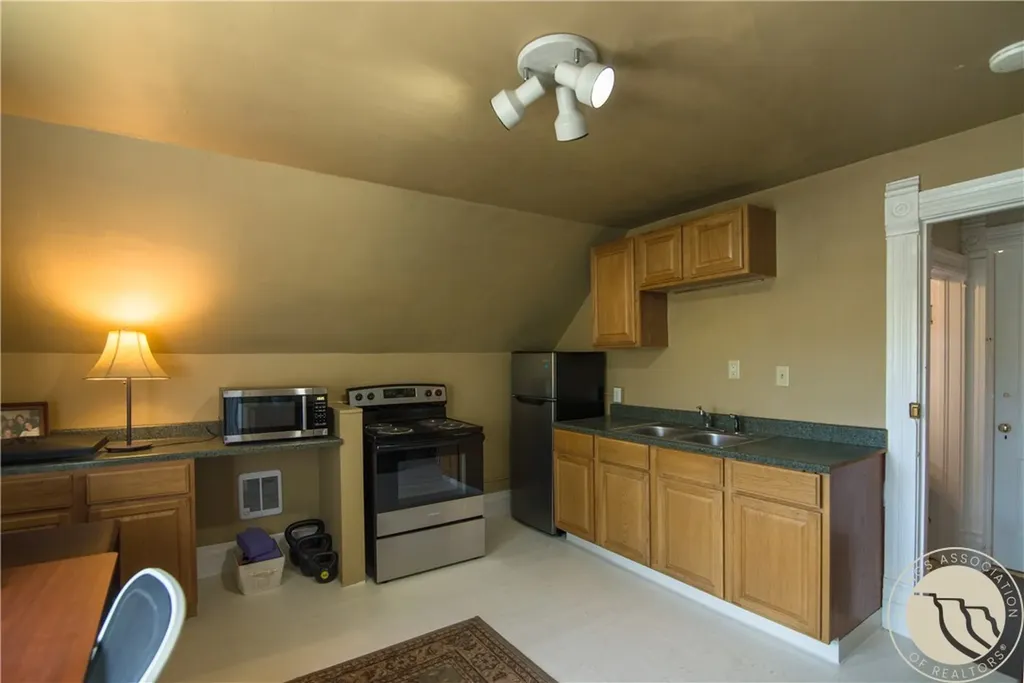 215 Broadway S Red Lodge MT 59068
