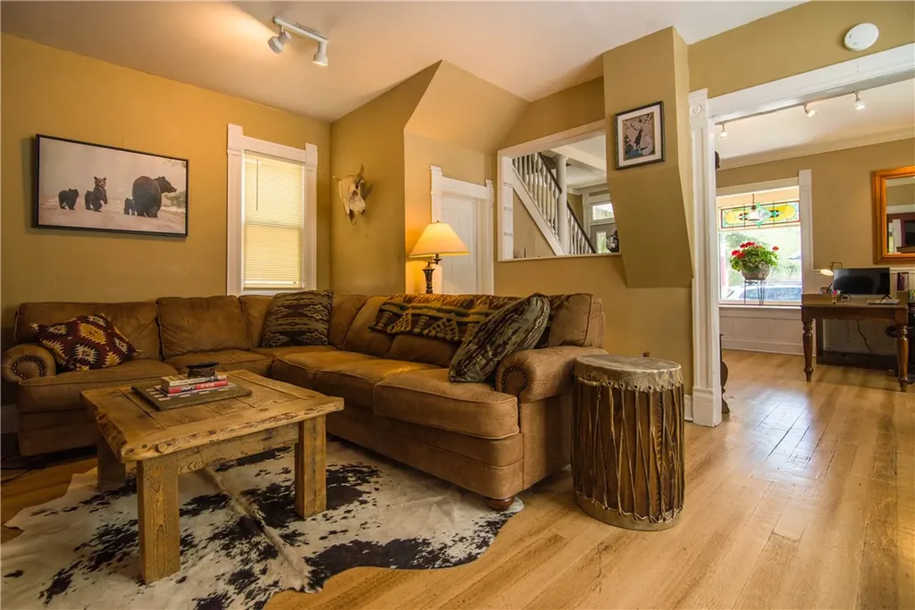 215 Broadway S Red Lodge MT 59068