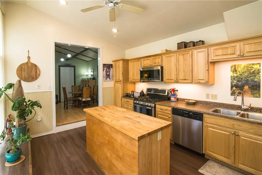 215 Broadway S Red Lodge MT 59068