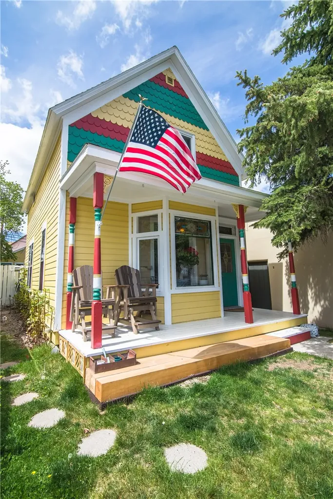 215 Broadway S Red Lodge MT 59068