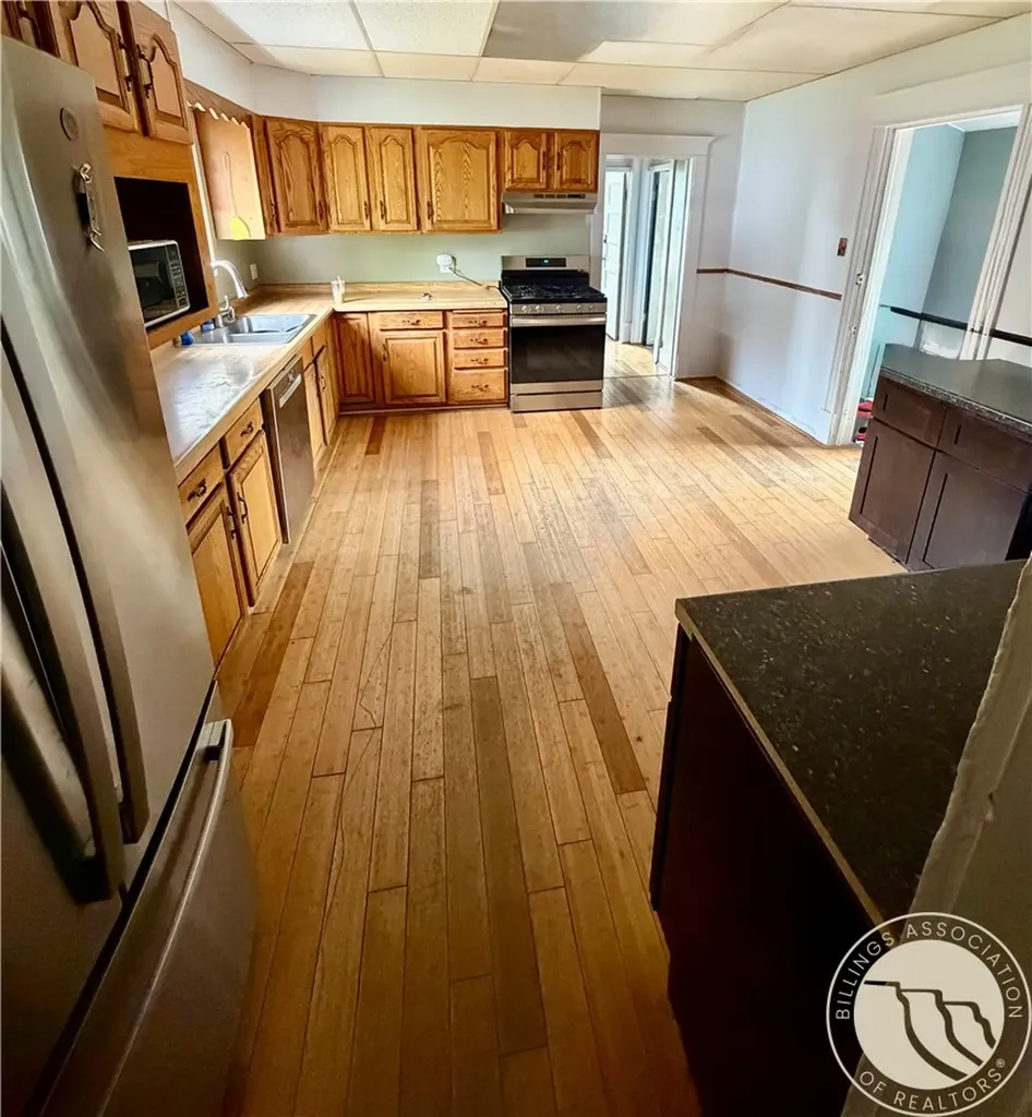242 N 13th Avenue Forsyth MT 59327