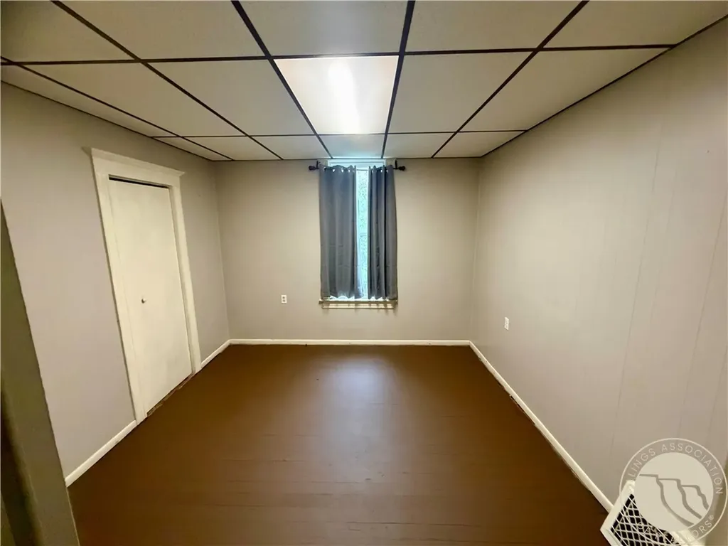 242 N 13th Avenue Forsyth MT 59327