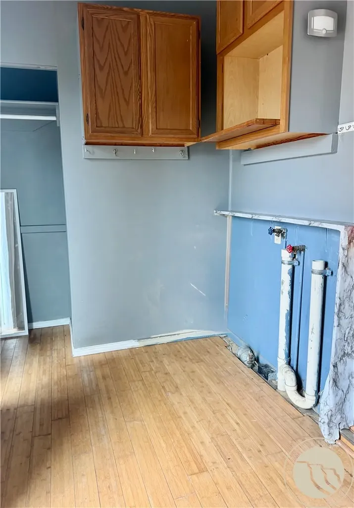 242 N 13th Avenue Forsyth MT 59327