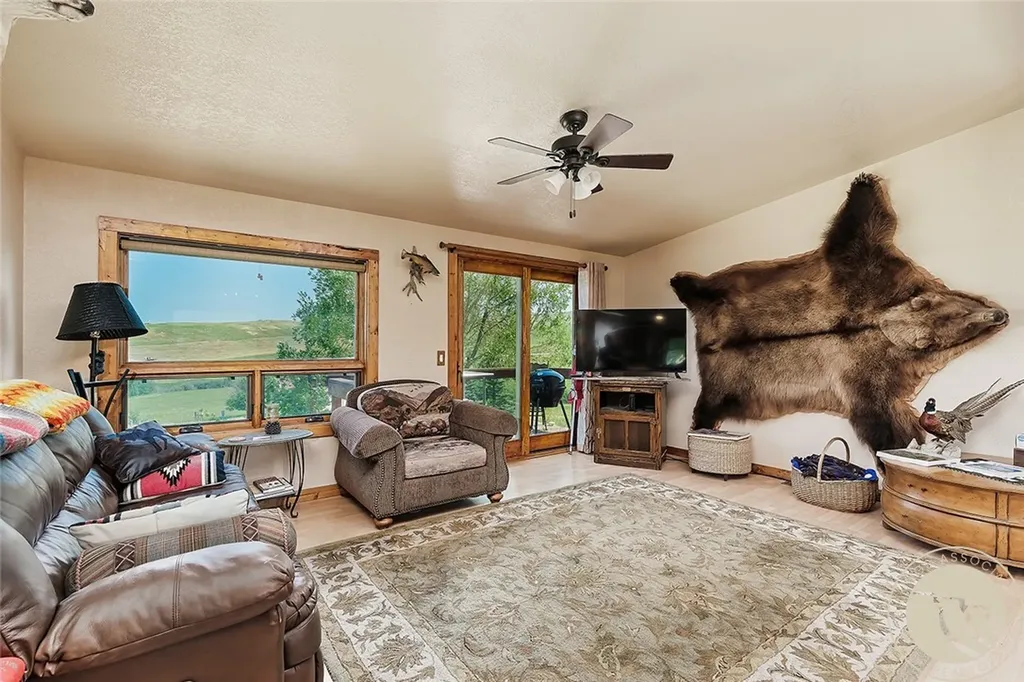 3 Rolling Hills Red Lodge MT 59068