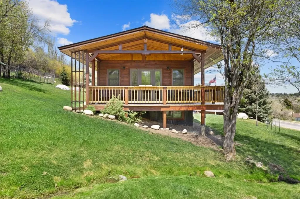 621 S White Avenue Red Lodge MT 59068