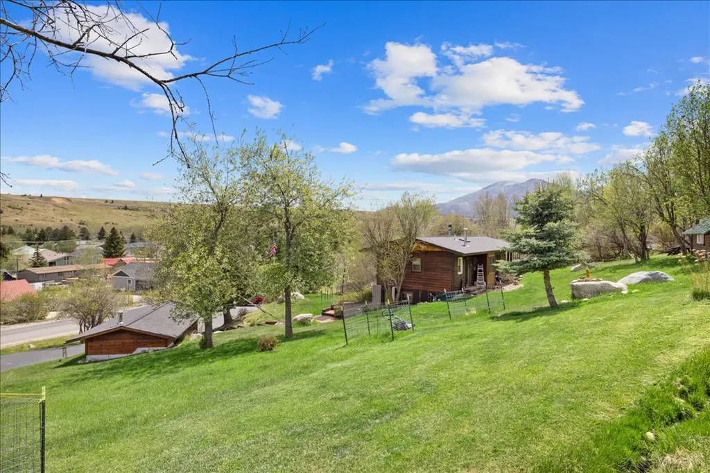 621 S White Avenue Red Lodge MT 59068