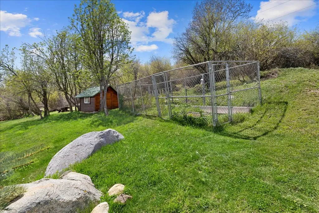 621 S White Avenue Red Lodge MT 59068