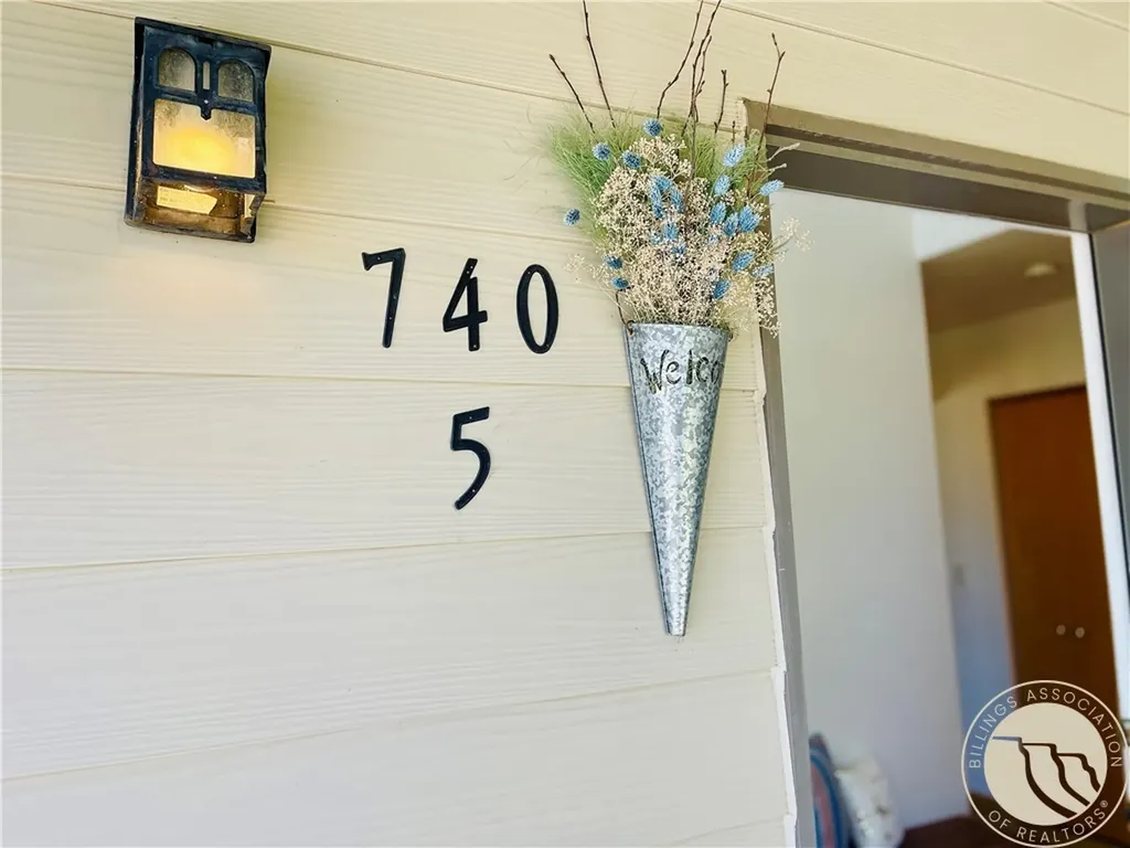 740 Lower Continental, Unit 5 Drive Red Lodge MT 59068