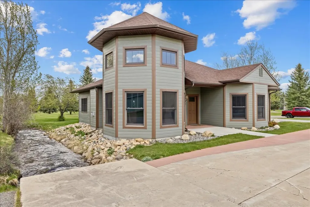 23 Lindsay Lane Red Lodge MT 59068