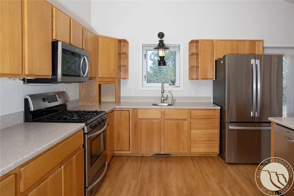 1205 Stonehouse Road Shepherd MT 59079
