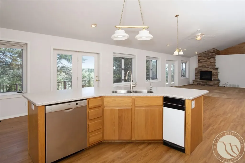 1205 Stonehouse Road Shepherd MT 59079