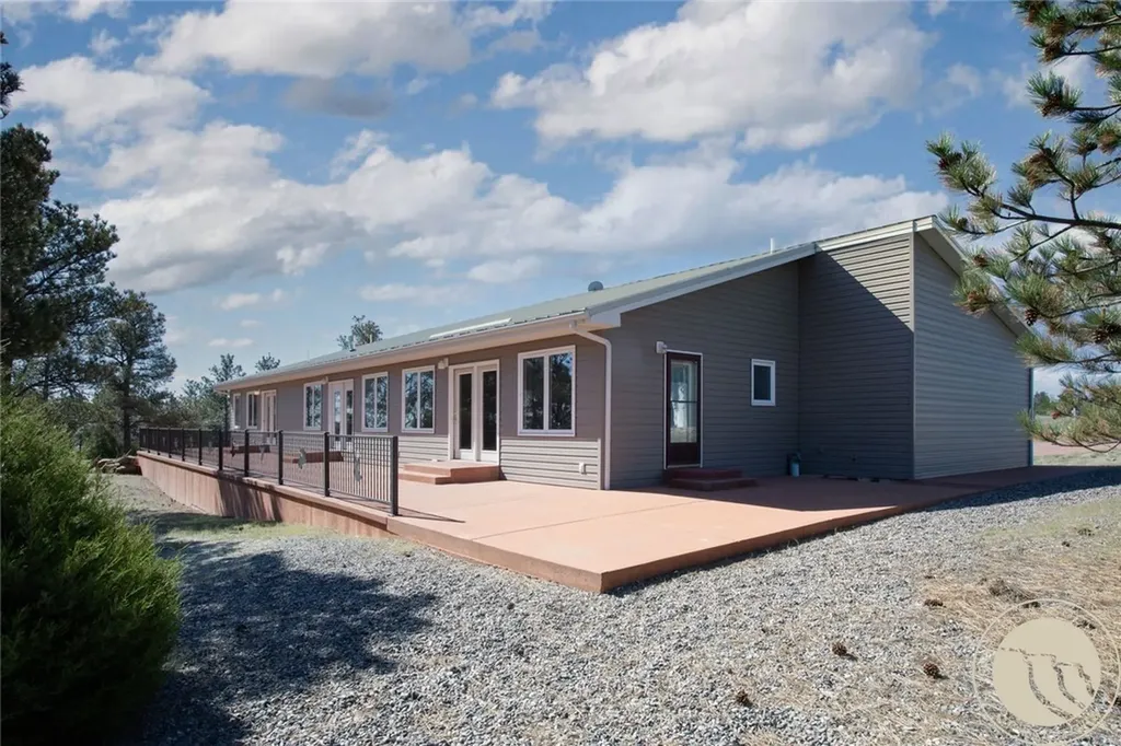 1205 Stonehouse Road Shepherd MT 59079