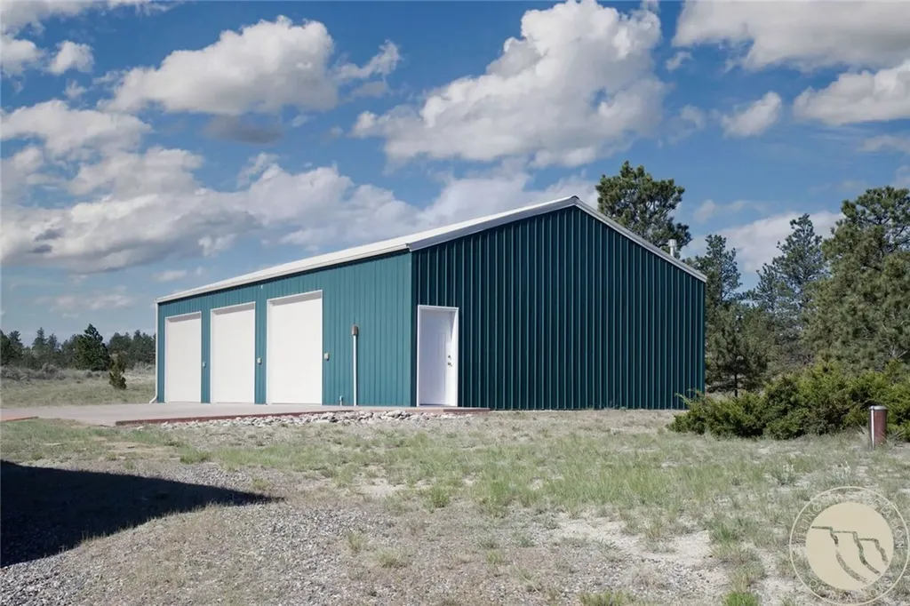 1205 Stonehouse Road Shepherd MT 59079