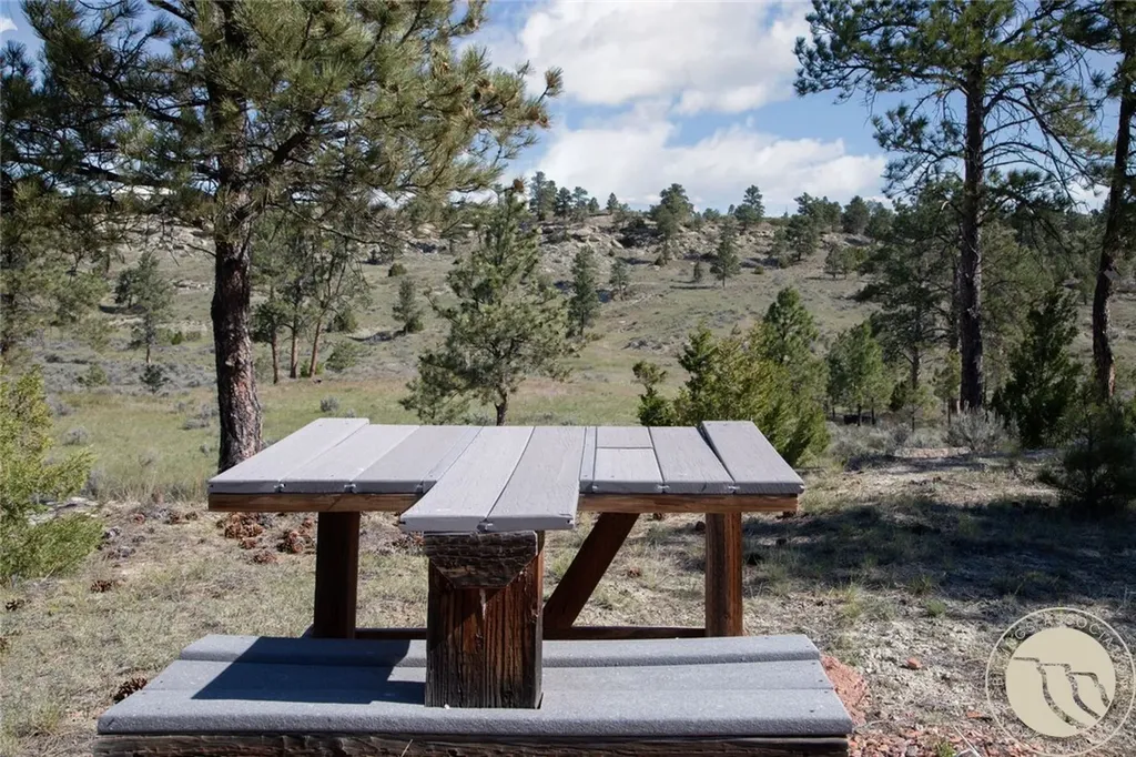 1205 Stonehouse Road Shepherd MT 59079