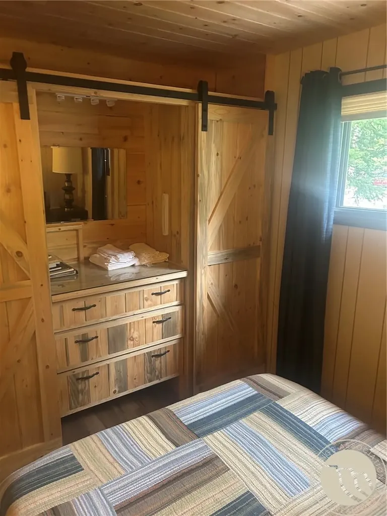 7 Grizzly Bear Road Cooke City MT 59081
