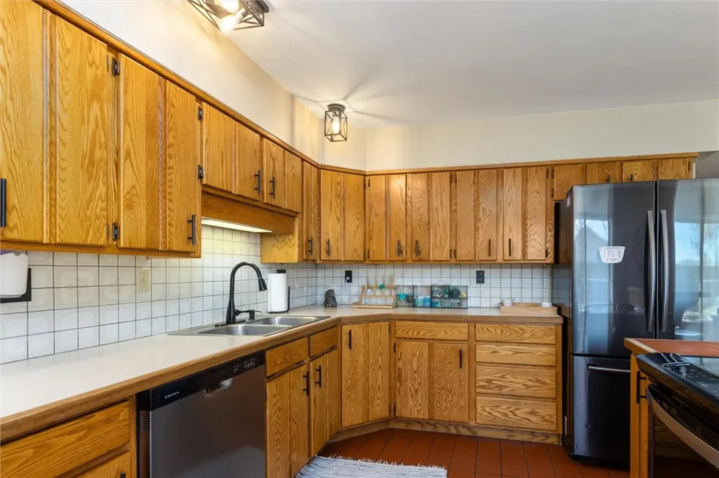 1679 Jute Street Huntley MT 59037