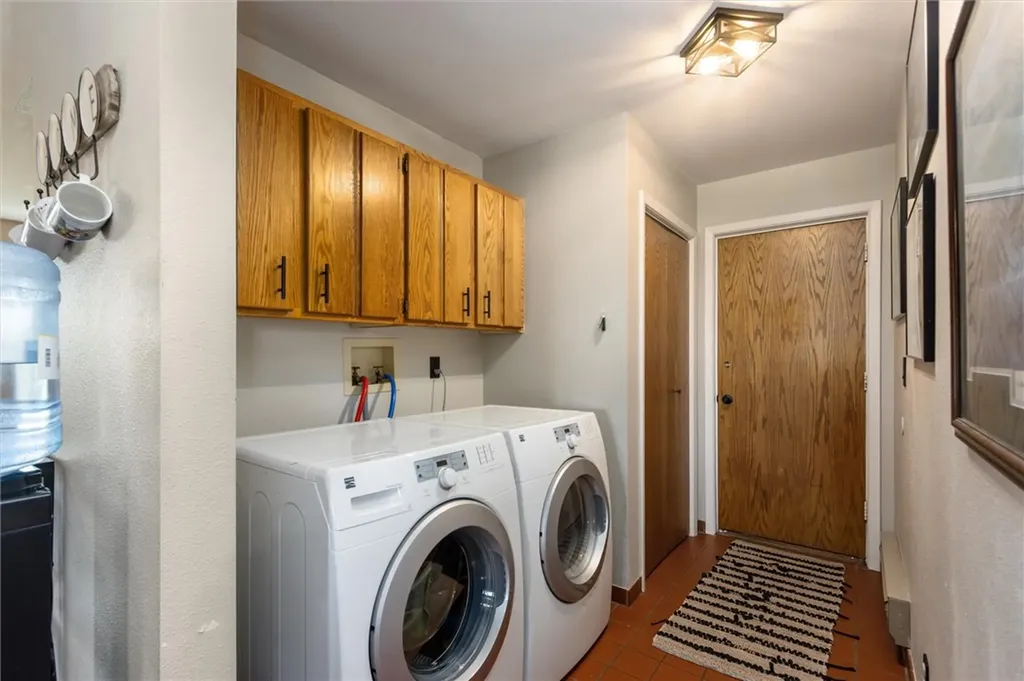 1679 Jute Street Huntley MT 59037