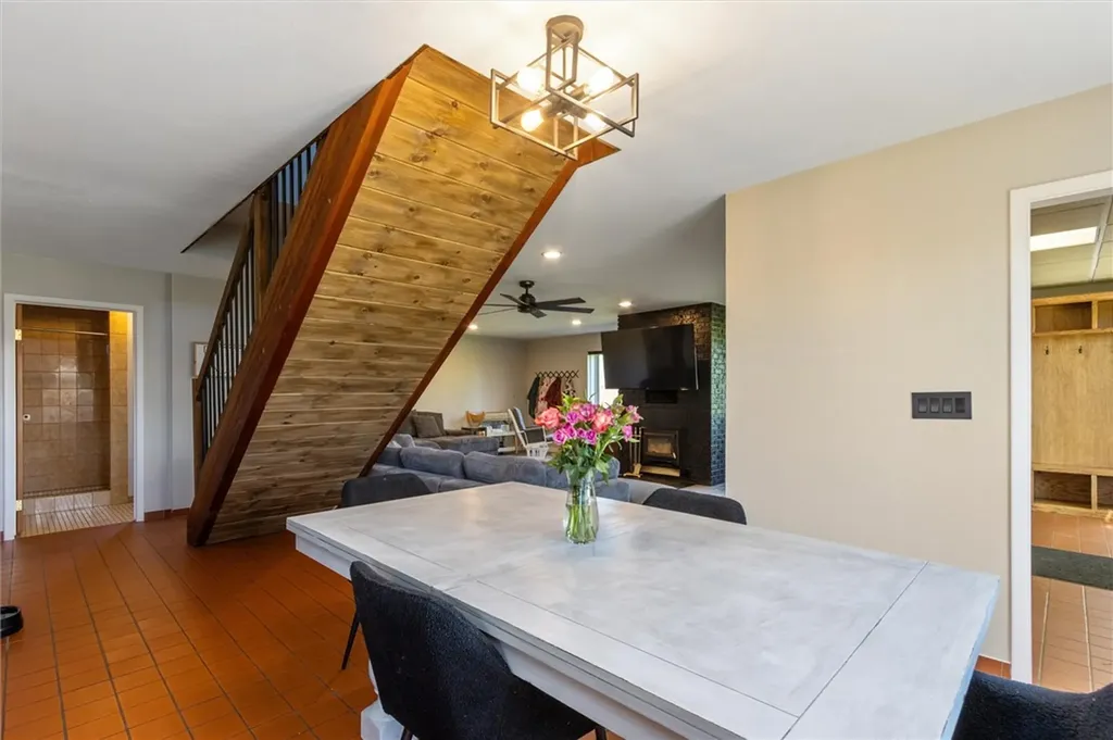 1679 Jute Street Huntley MT 59037