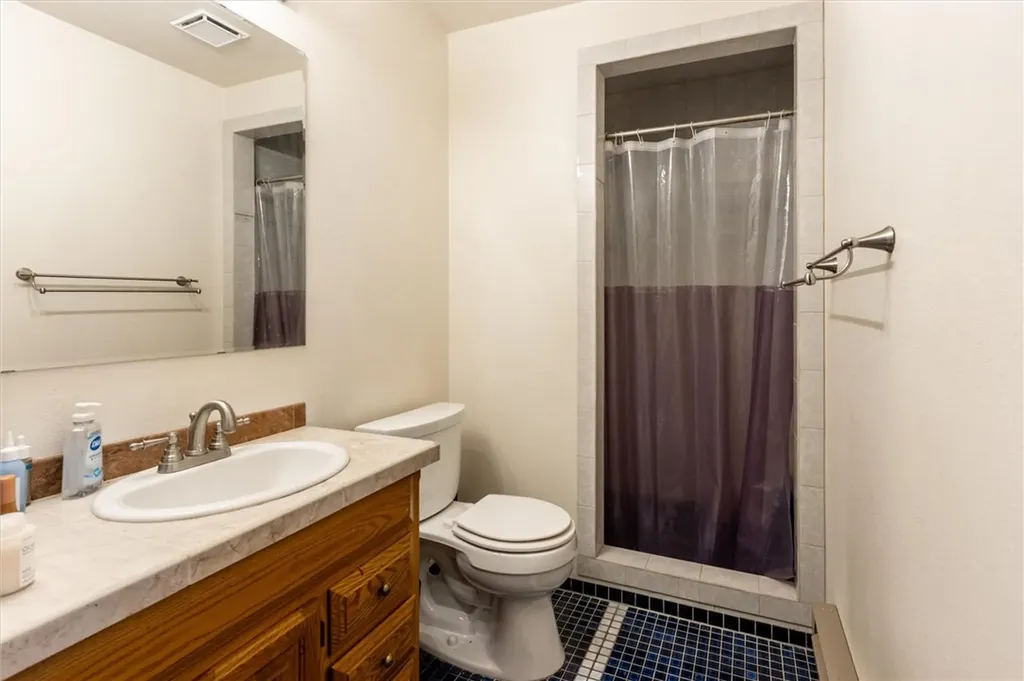 1679 Jute Street Huntley MT 59037