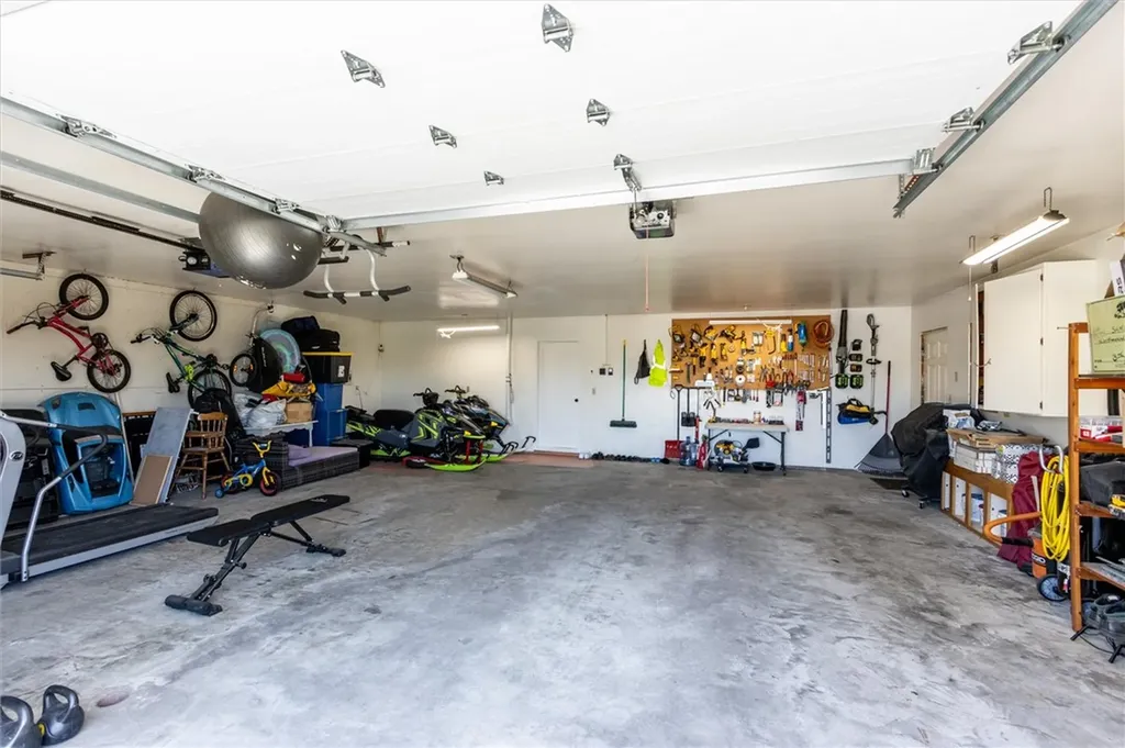 1679 Jute Street Huntley MT 59037