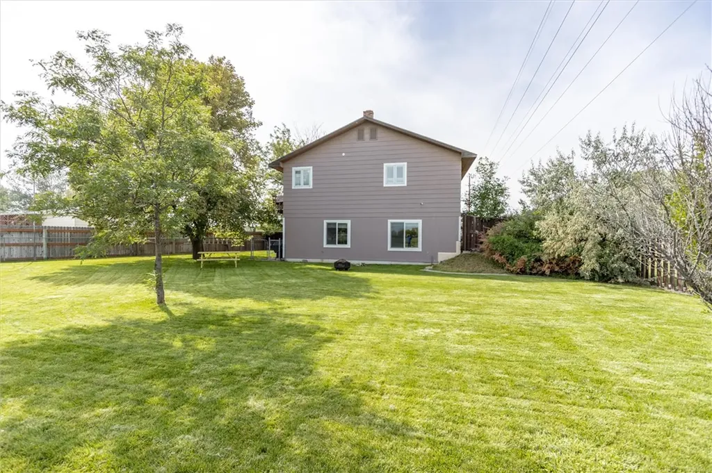 1679 Jute Street Huntley MT 59037