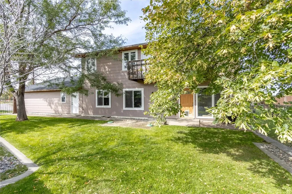 1679 Jute Street Huntley MT 59037