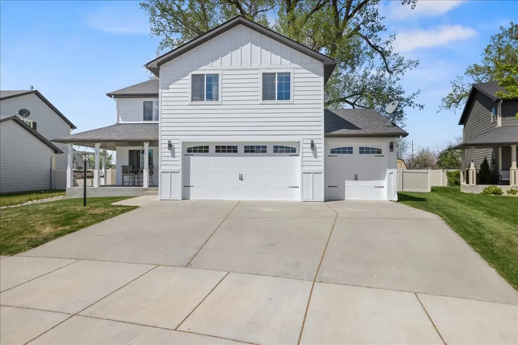 1316 Blackberry Way Billings MT 59106