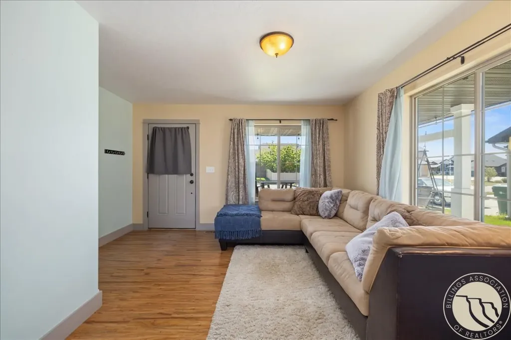 1316 Blackberry Way Billings MT 59106