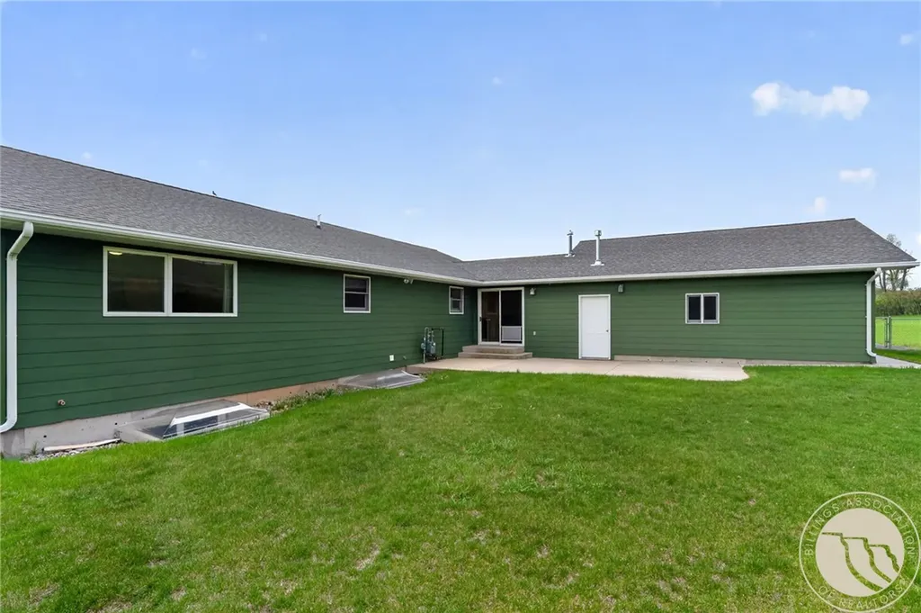 297 Paper Trail Lewistown MT 59457