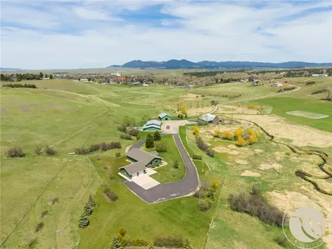 297 Paper Trail Lewistown MT 59457