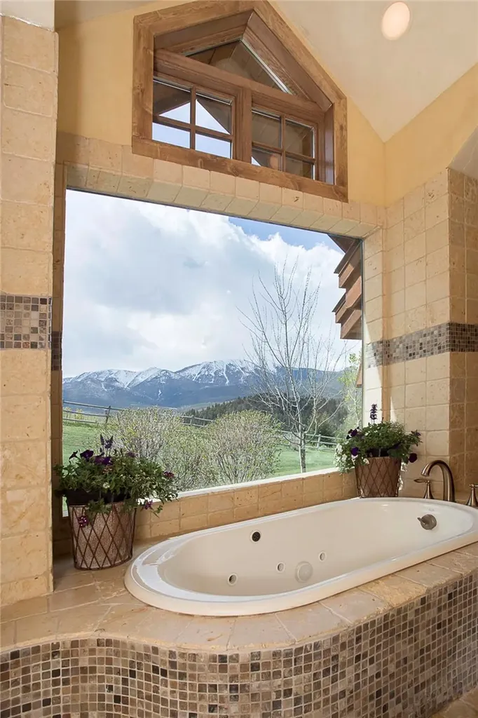 94 Sheep Mountain Road (w/ 614 Ac State Lease) Red Lodge MT 59068