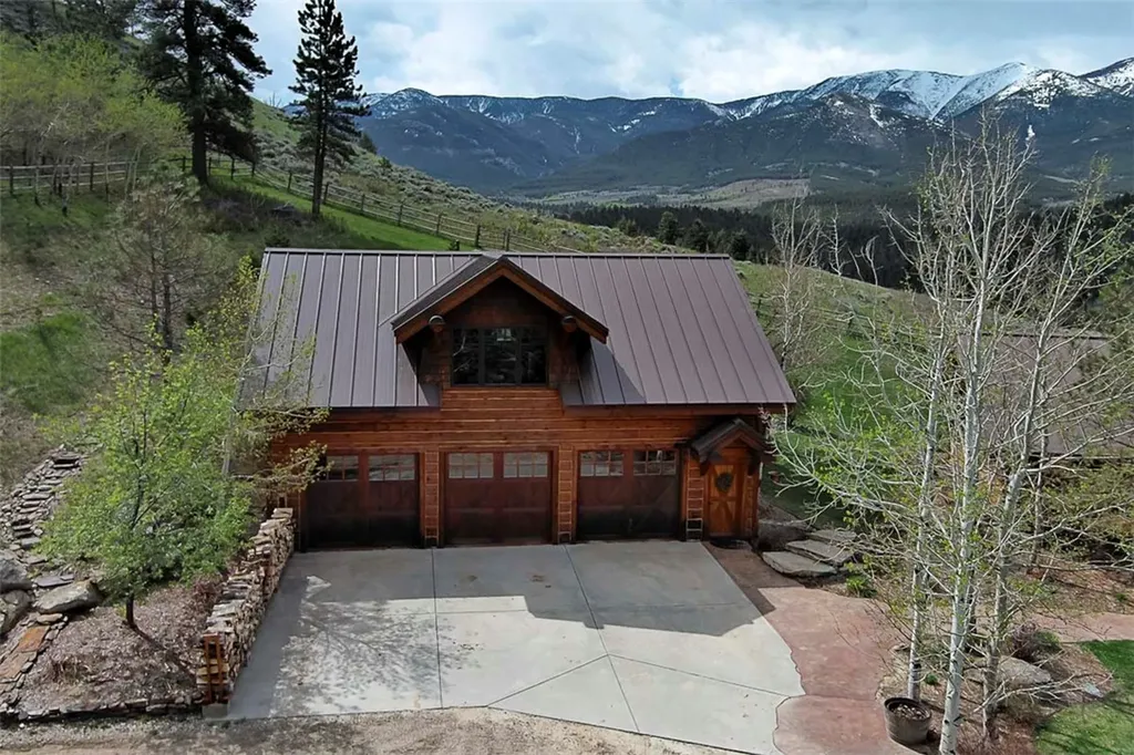 94 Sheep Mountain Road (w/ 614 Ac State Lease) Red Lodge MT 59068