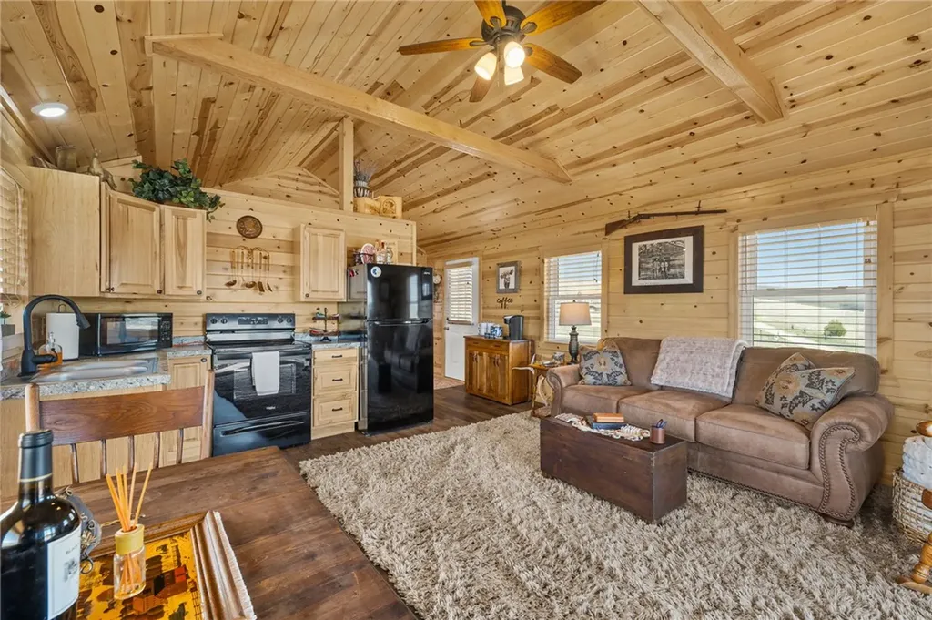 9 Emerald Drive Roberts MT 59070