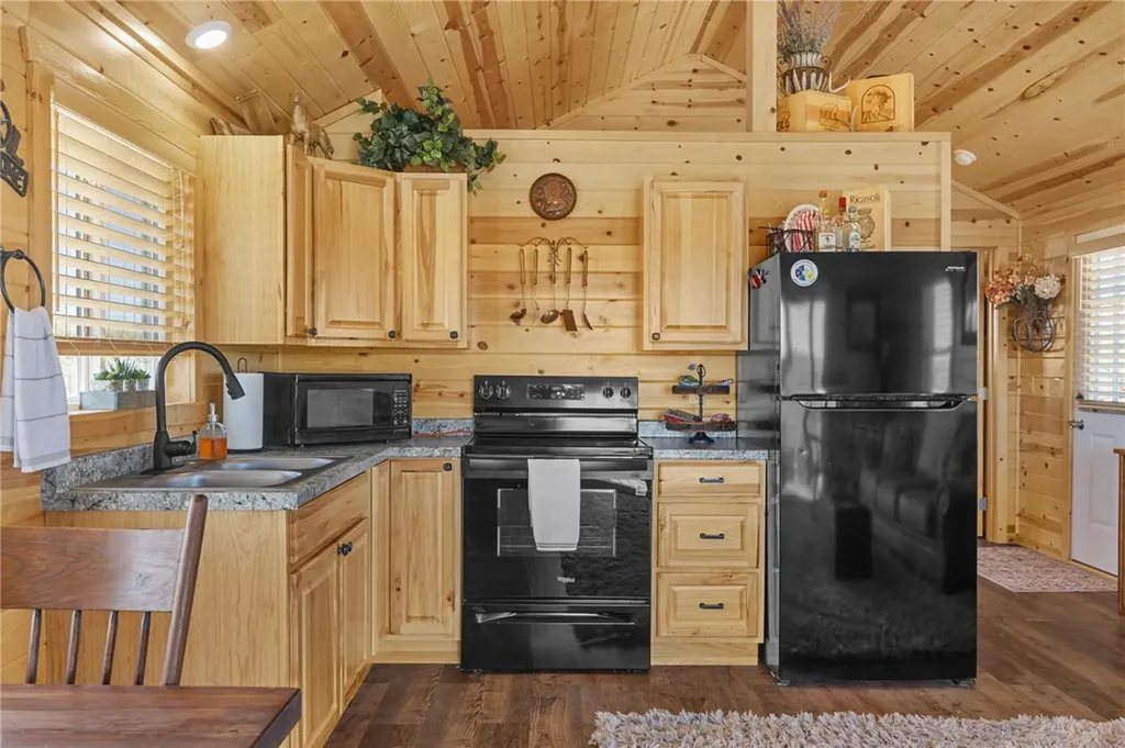 9 Emerald Drive Roberts MT 59070