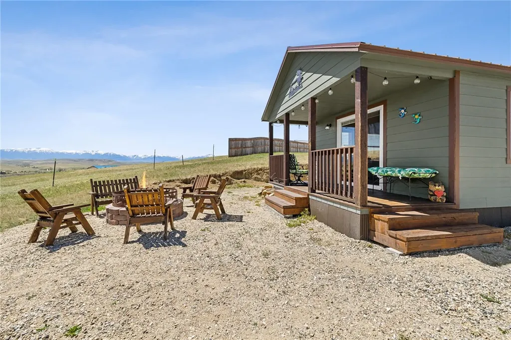 9 Emerald Drive Roberts MT 59070