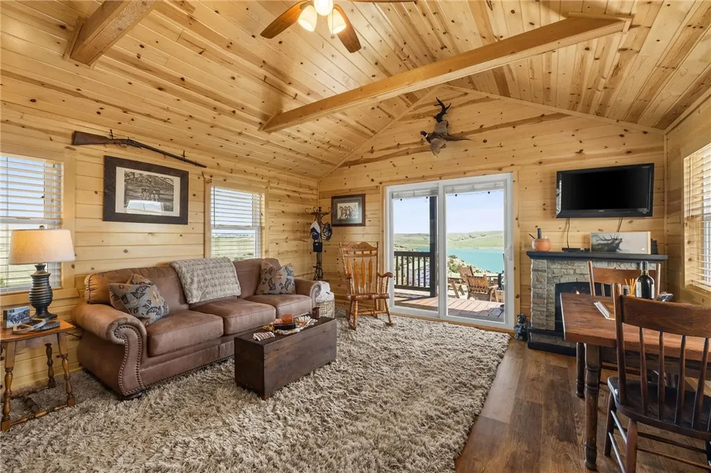 9 Emerald Drive Roberts MT 59070