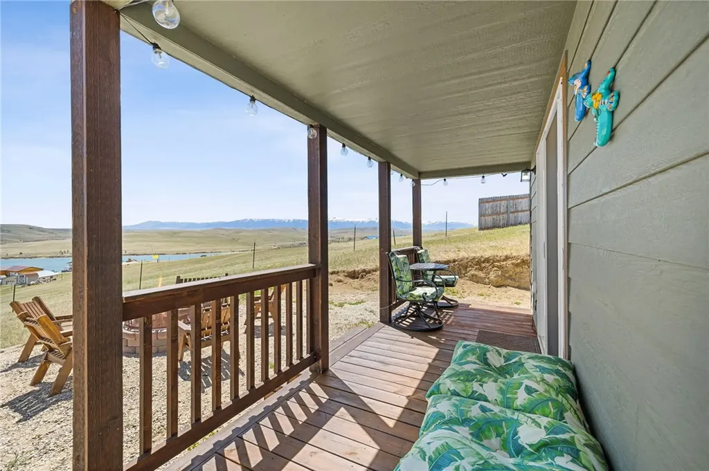 9 Emerald Drive Roberts MT 59070