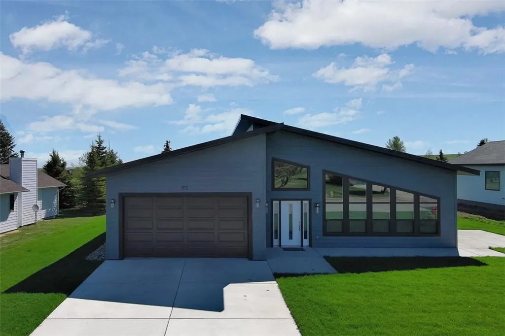 1172 Lazy M Circle Red Lodge MT 59068