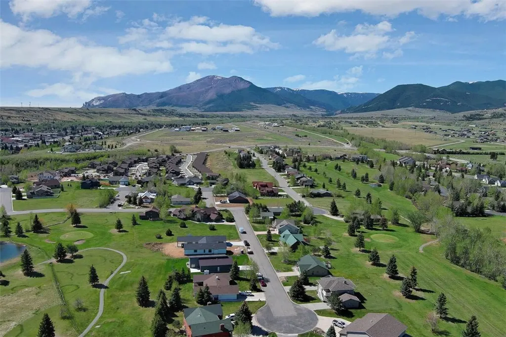 1172 Lazy M Circle Red Lodge MT 59068