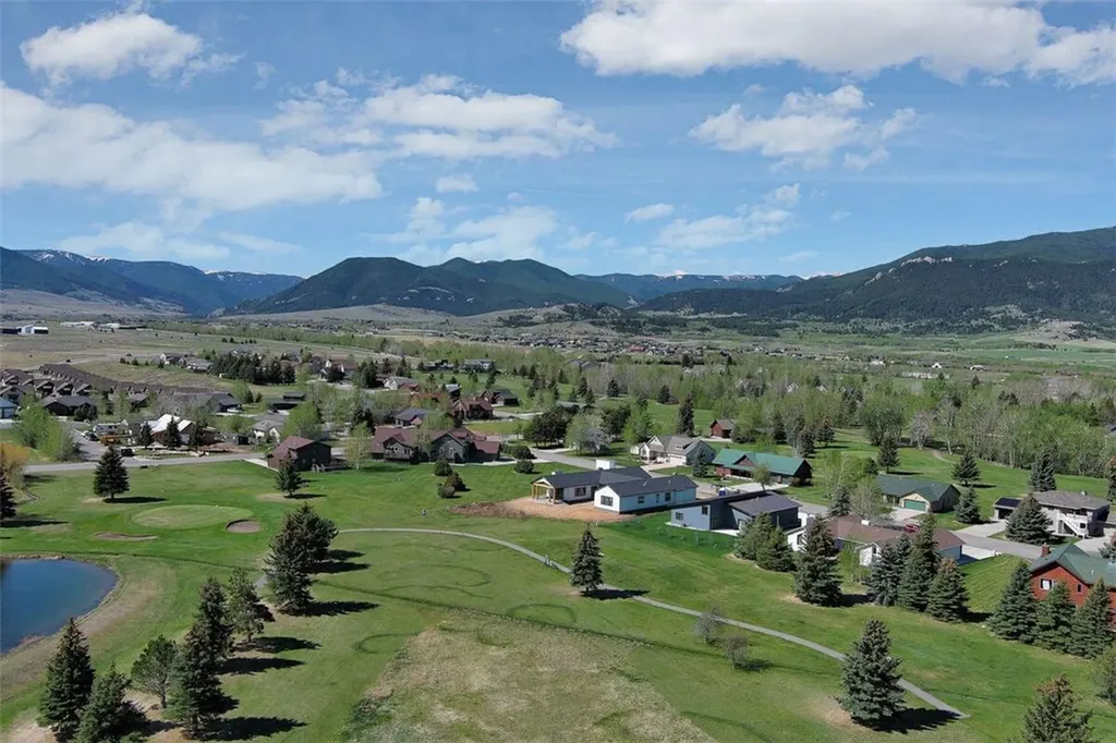 1172 Lazy M Circle Red Lodge MT 59068