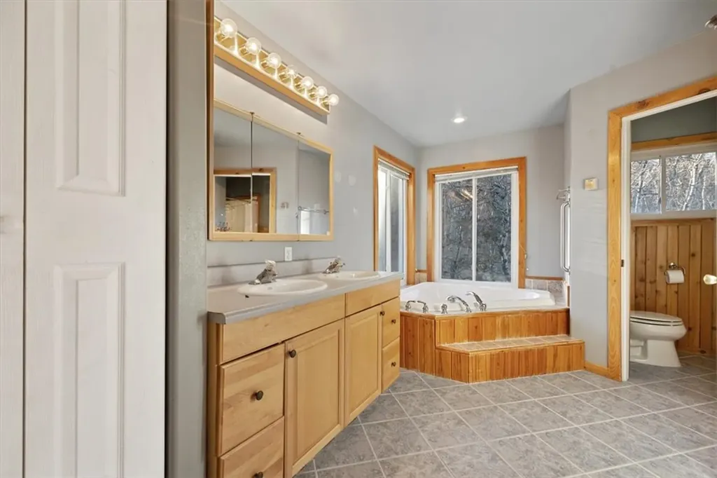 175 Benbow Road Fishtail MT 59028